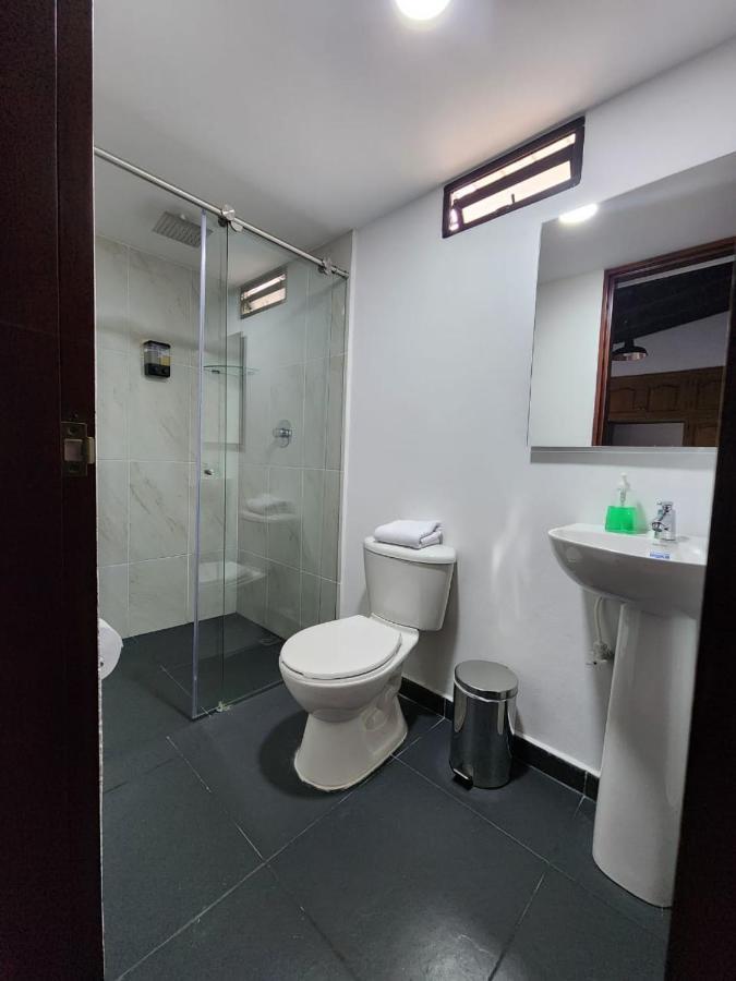 Hotel Boutique Deluxe Home Медельин Экстерьер фото